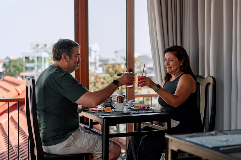 Free daily breakfast