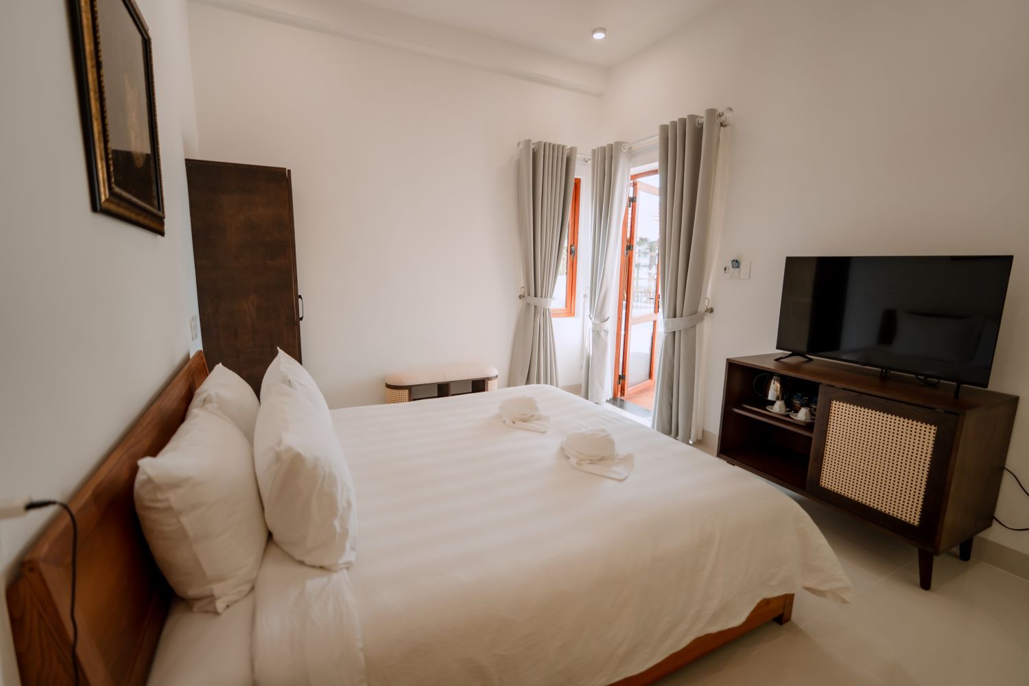 Deluxe Double Garden View Room