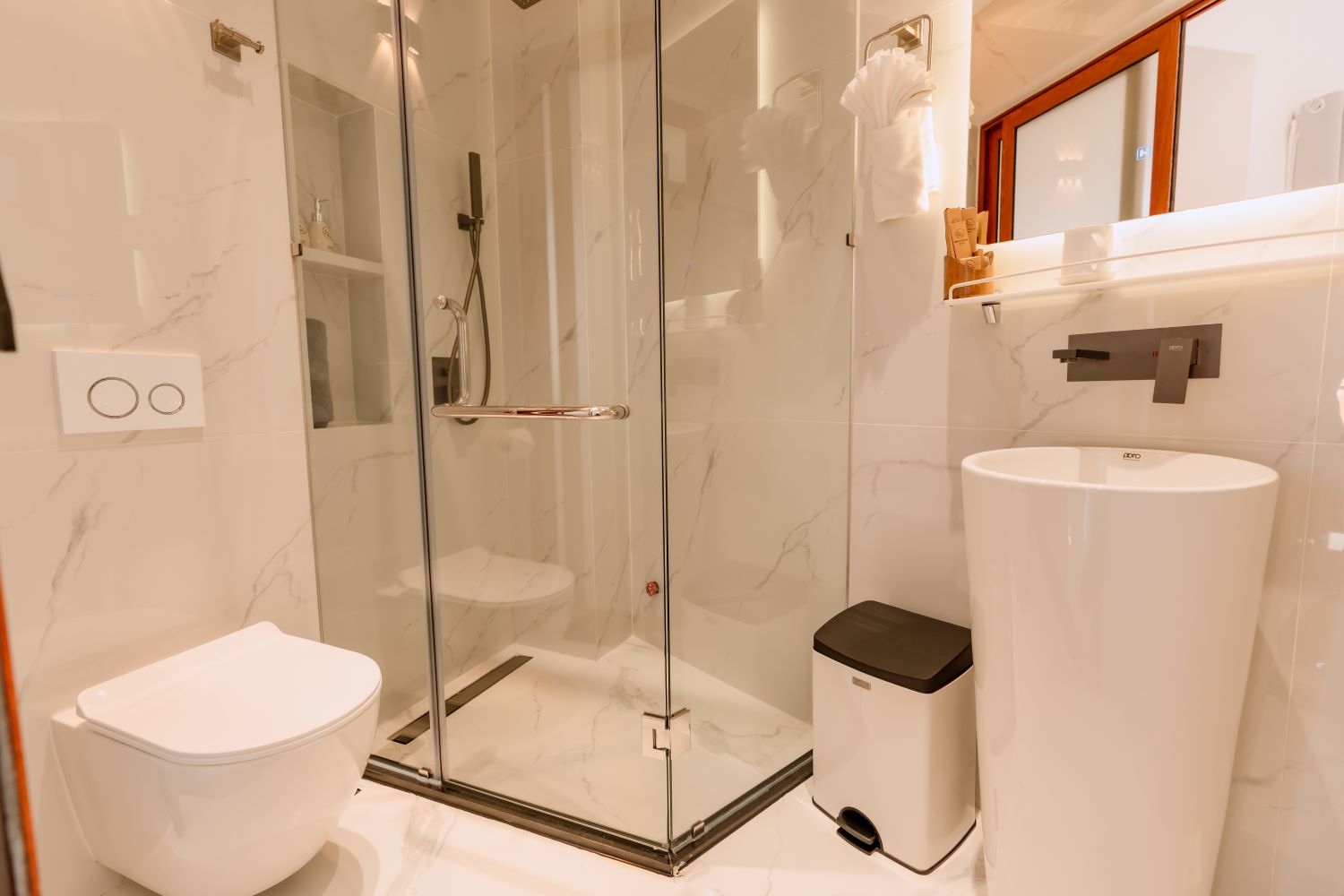 Deluxe Double River View Room